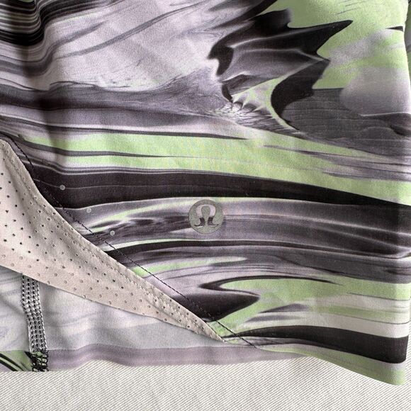 Lululemon Hotty Hot Shorts 4" Paint Glide Green Warp Multi/Chrome Running Gym 6 - Picture 6 of 7